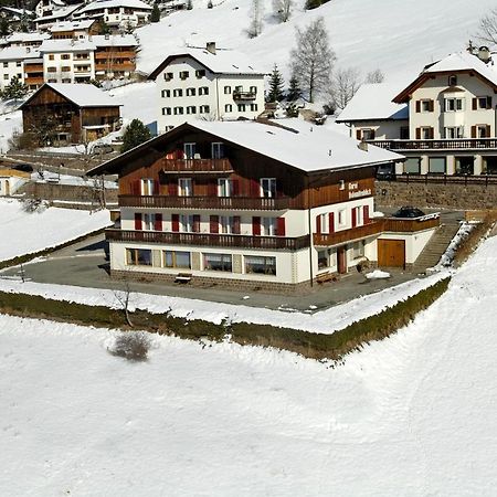 Dolomitenblick أورتيسايْ المظهر الخارجي الصورة